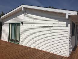 Best Wood Siding Installation  in Town And Country, WA